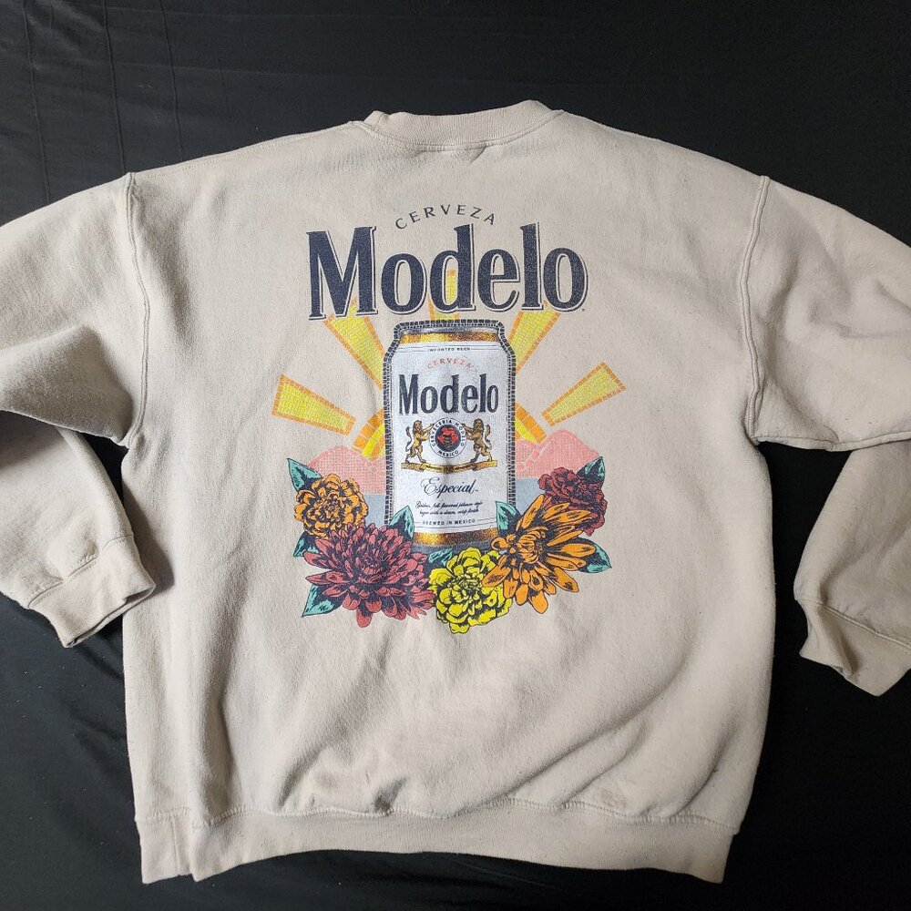 Modelo Sweatshirt